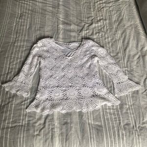 Vintage Long sleeve crochet top with undershirt